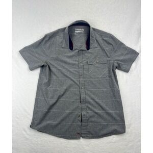 Avalanche Performance Shirt Men's Sz Large Plaid Thin‎ Striped Short Sleeve Gray
